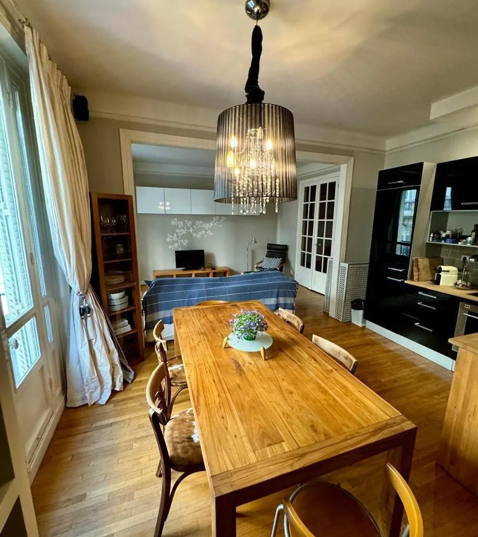 Appartement De 2 Chambres Au Coeur De Paris